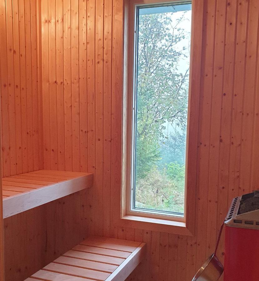 Gaeststuga I Vacker Natur, Bastu, Bubbelpool Sommartid Och Gratis Parkering Naera Ulricehamn Och Lassalyckan, Guesthouse With Nice View With Sauna And Free Parking Close To Dalsjoefors And Fishing Boras Luaran gambar